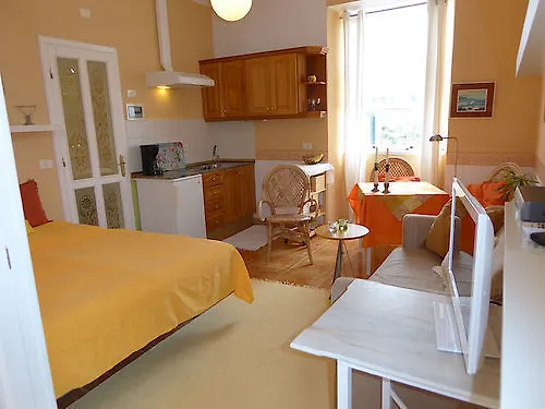 Apartamentos Villa Rosalva Punta Brava Hotel